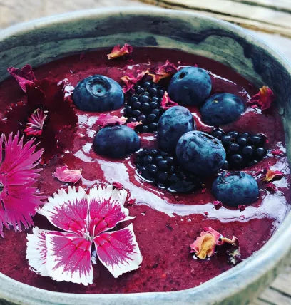 Blackberry & Acai Smoothie Bowl