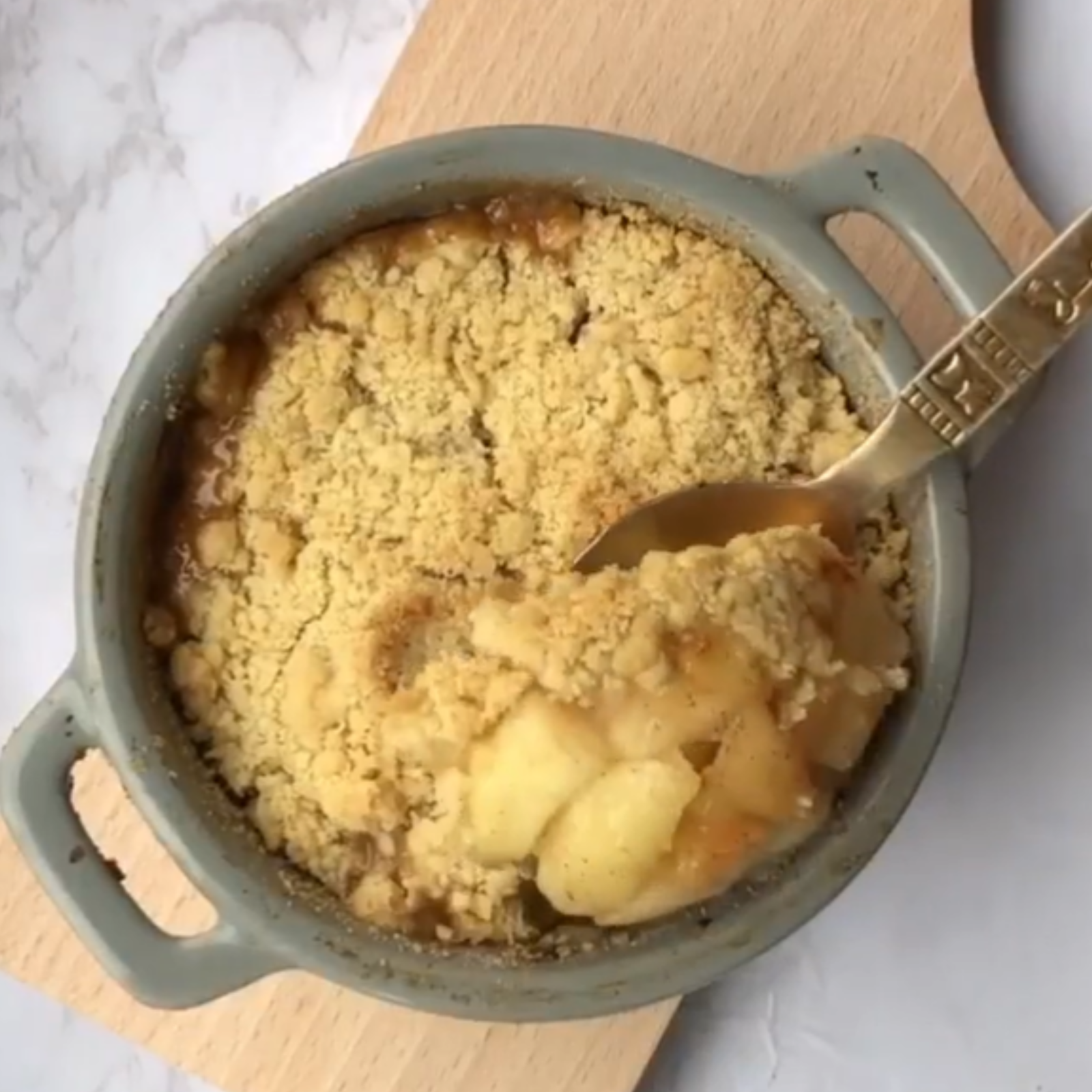 Hilltop_Apple_crumble_with_cinnamon _sugar_recipe