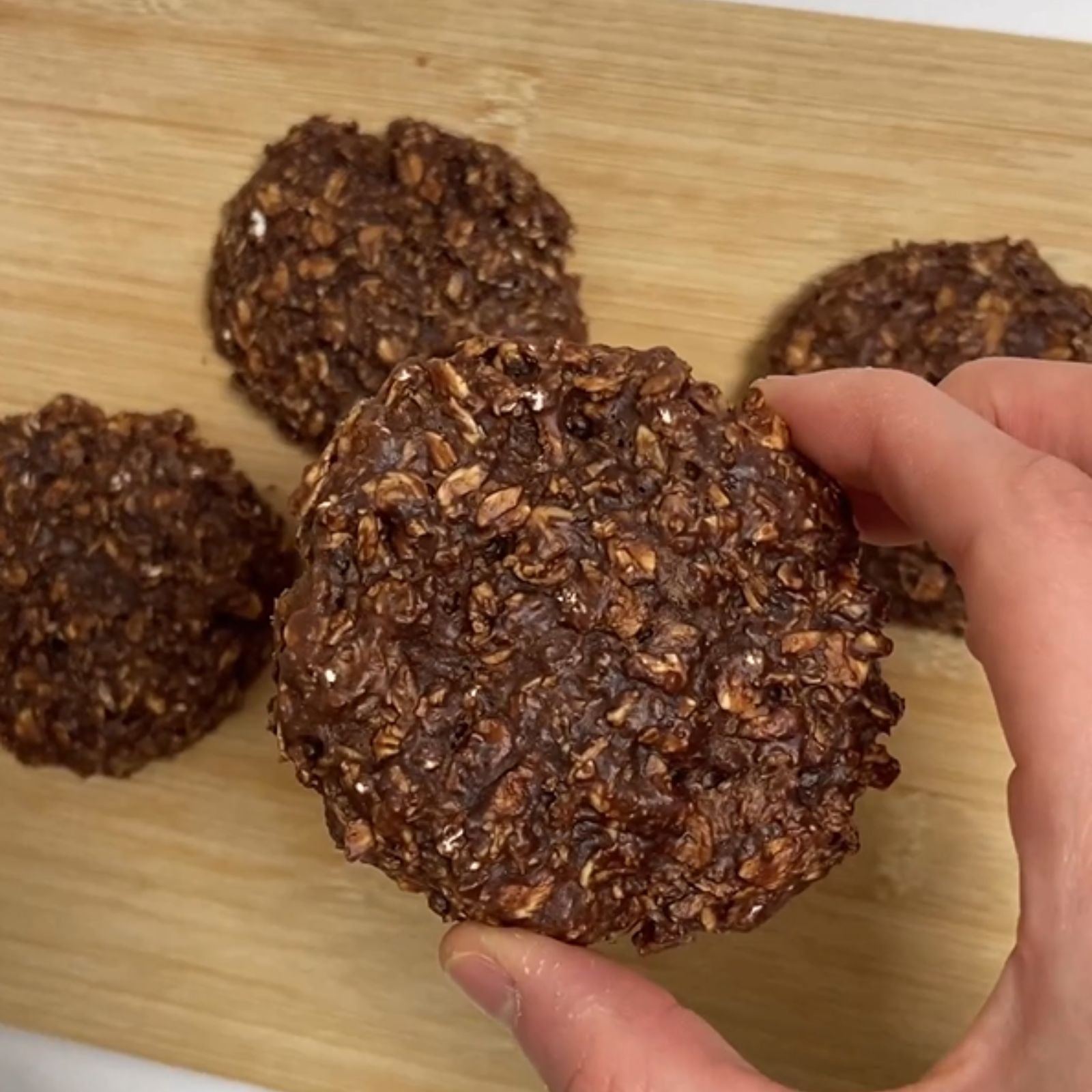 Hilltop_Double_Chocolate_Oat_Cookies 