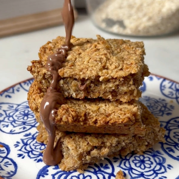 Hilltop-Healthy-Honey-Biscoff-Flapjack