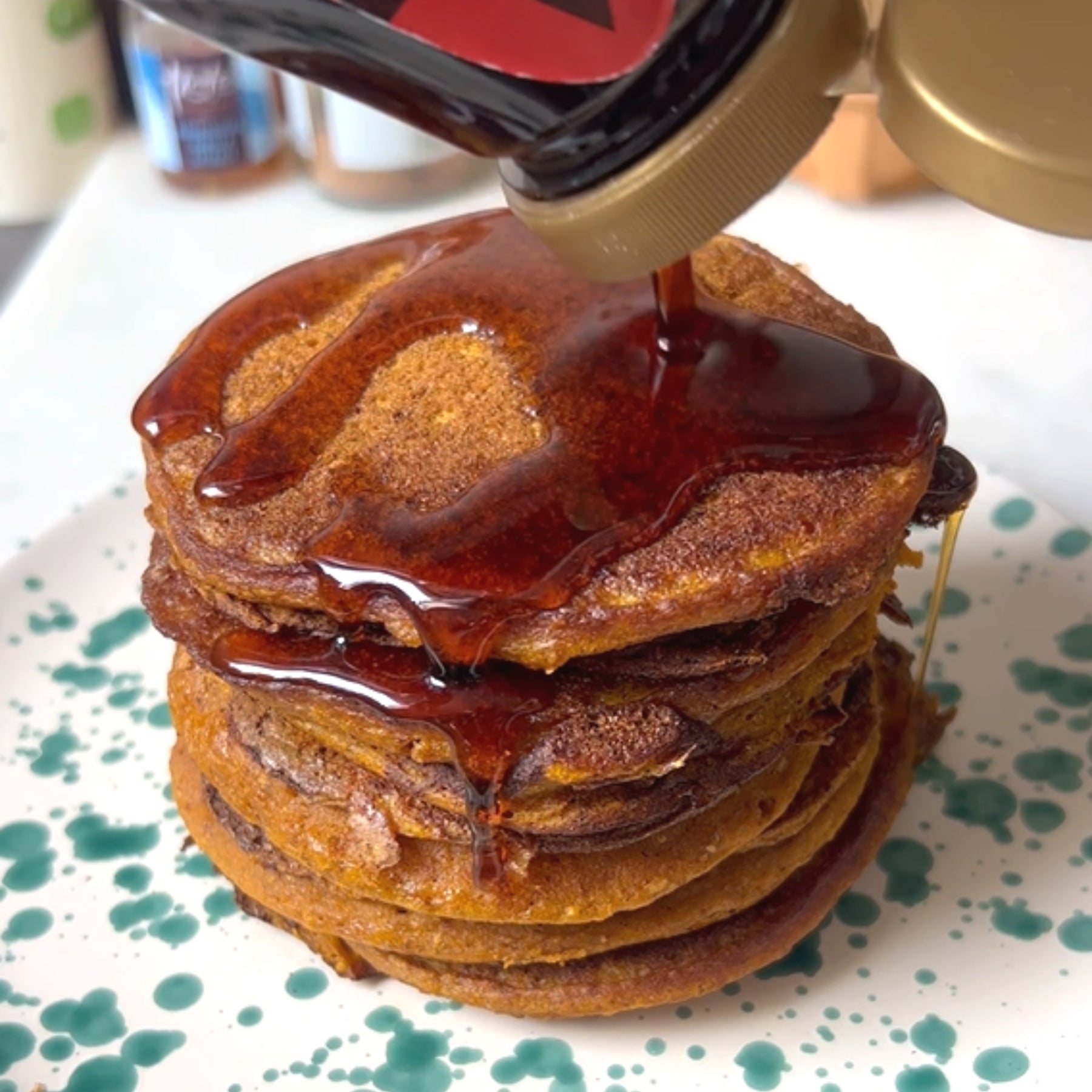 Cinnamon Swirl Pumpkin Pancakes